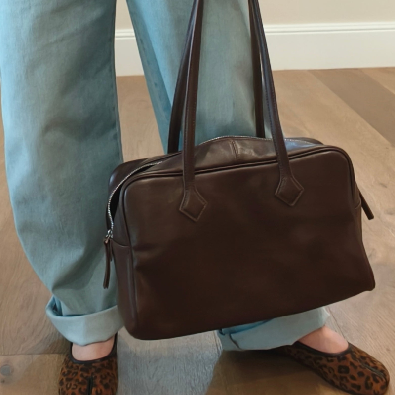 MEZTLI™ – Bolso tote Flor de cuero vegano