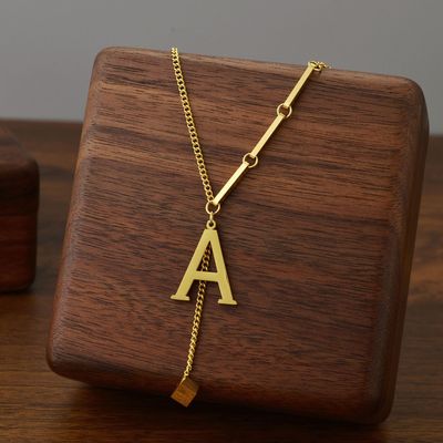 ÉCLAT | Collar Letra (Oferta 2x1)