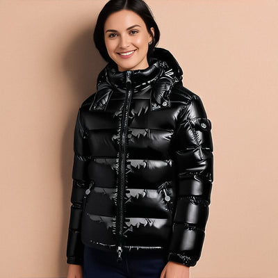 Chaqueta Arianna en negro, puesta