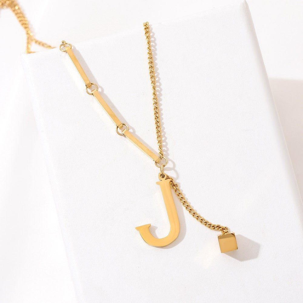 ÉCLAT | Collar Letra (Oferta 2x1)