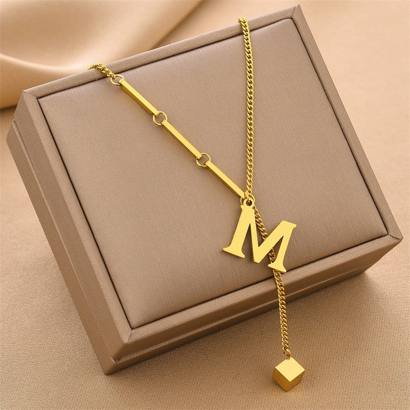 ÉCLAT | Collar Letra (Oferta 2x1)