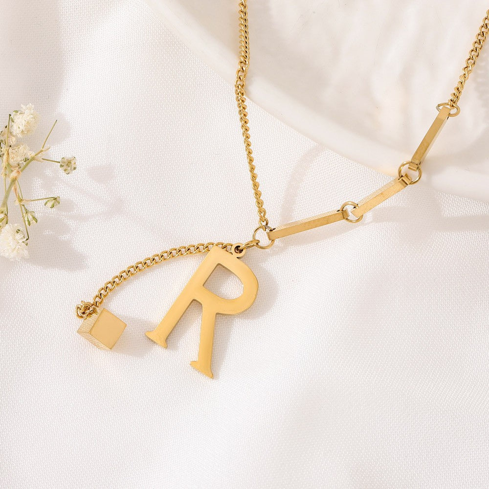 ÉCLAT | Collar Letra (Oferta 2x1)