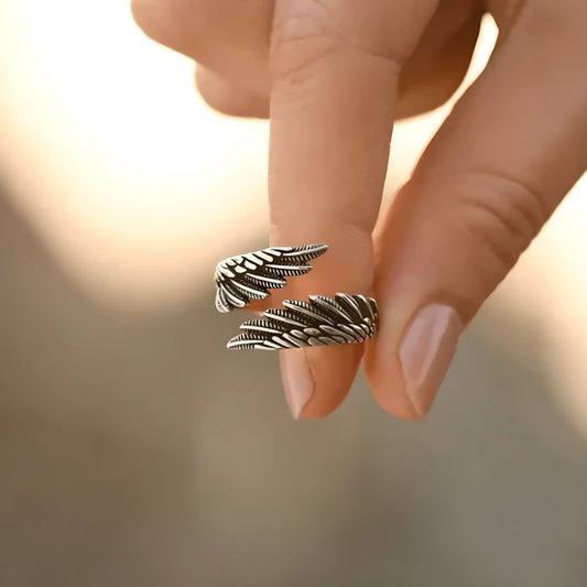 ÉCLAT | Alas De Ángel™ | Anillo Personalizado y Ajustable Con Nombre