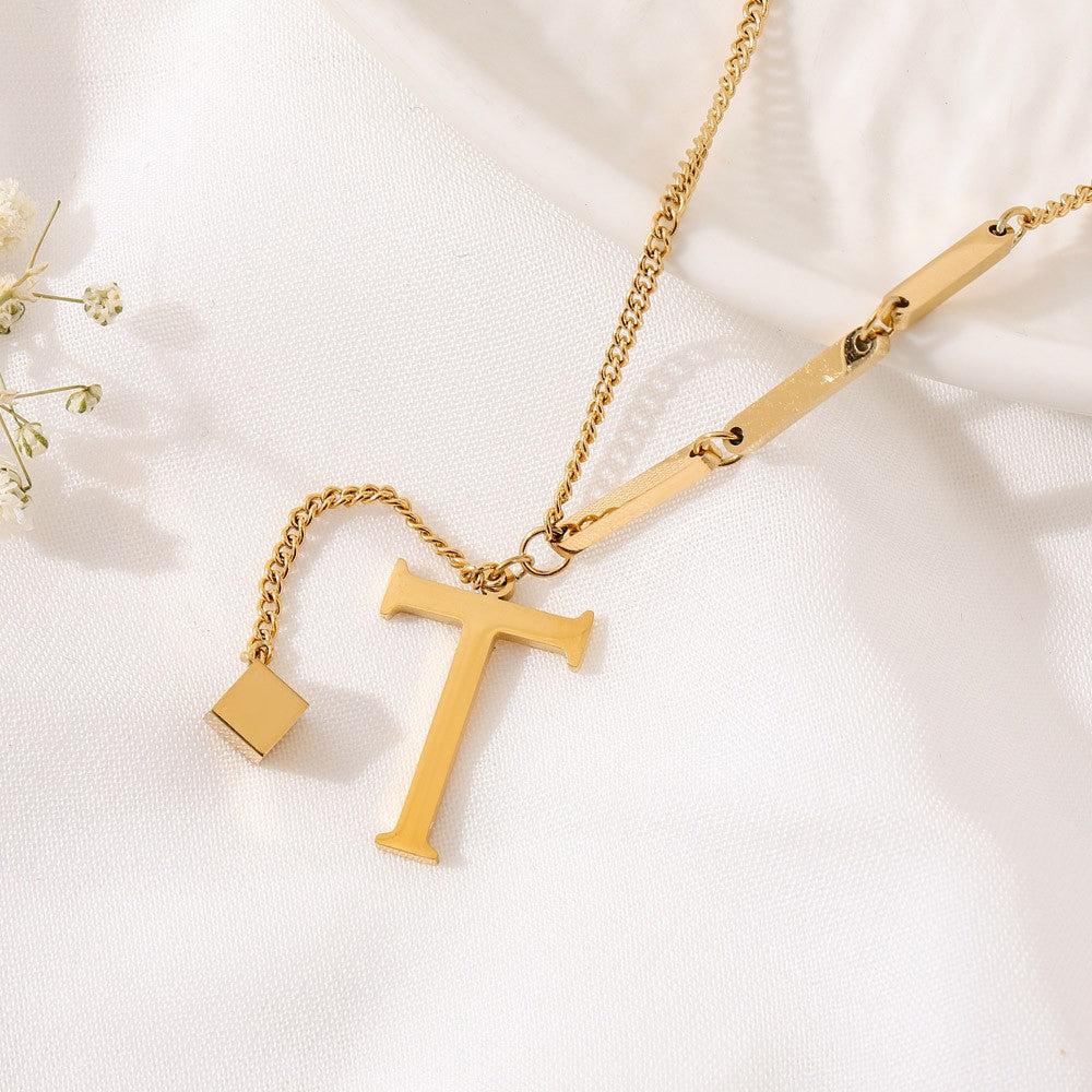 ÉCLAT | Collar Letra (Oferta 2x1)