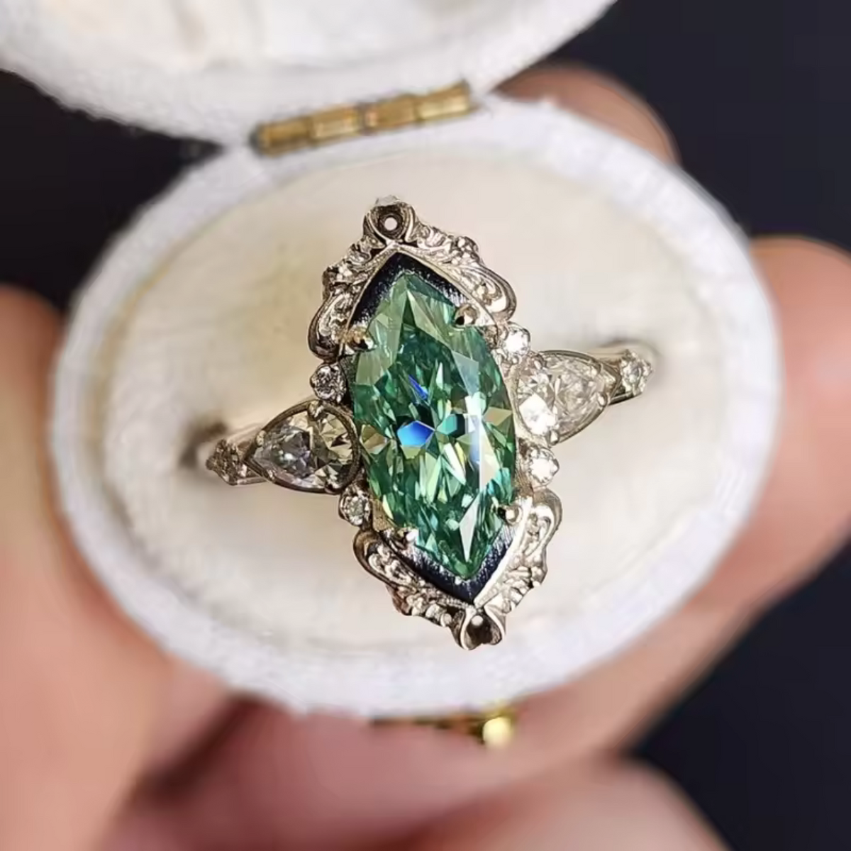 ÉCLAT | Anillo Esmeralda Marquesa