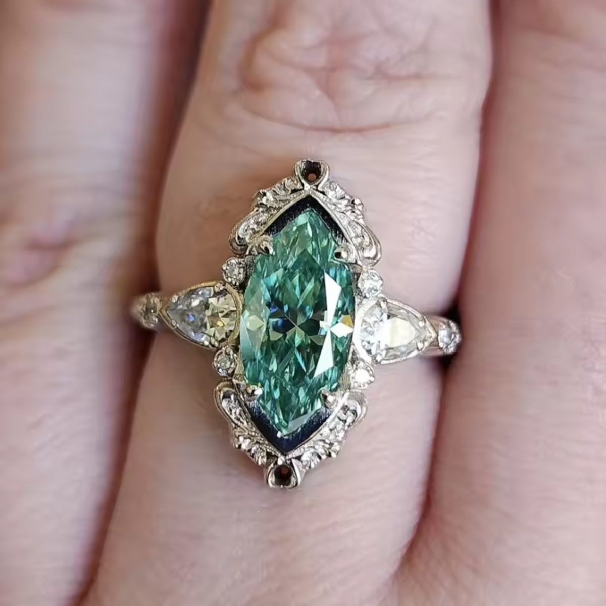 ÉCLAT | Anillo Esmeralda Marquesa