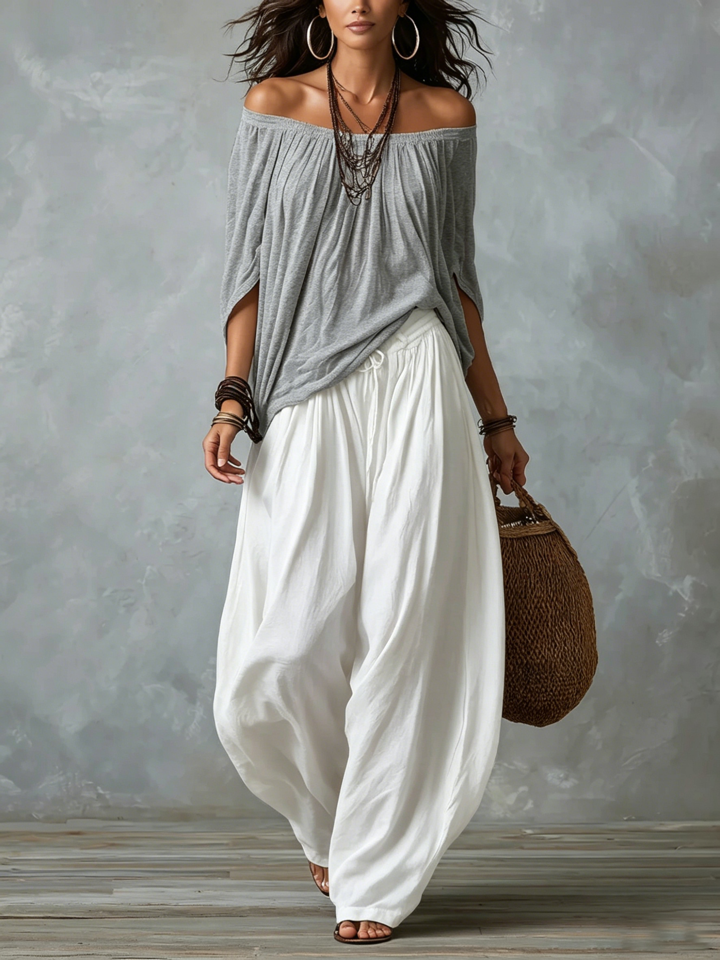 Top Gris Off-shoulder y Pantalones Lantern Holgados Blancos