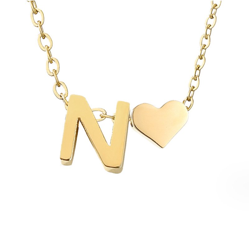 Collar Inicial Atemporal con Corazón