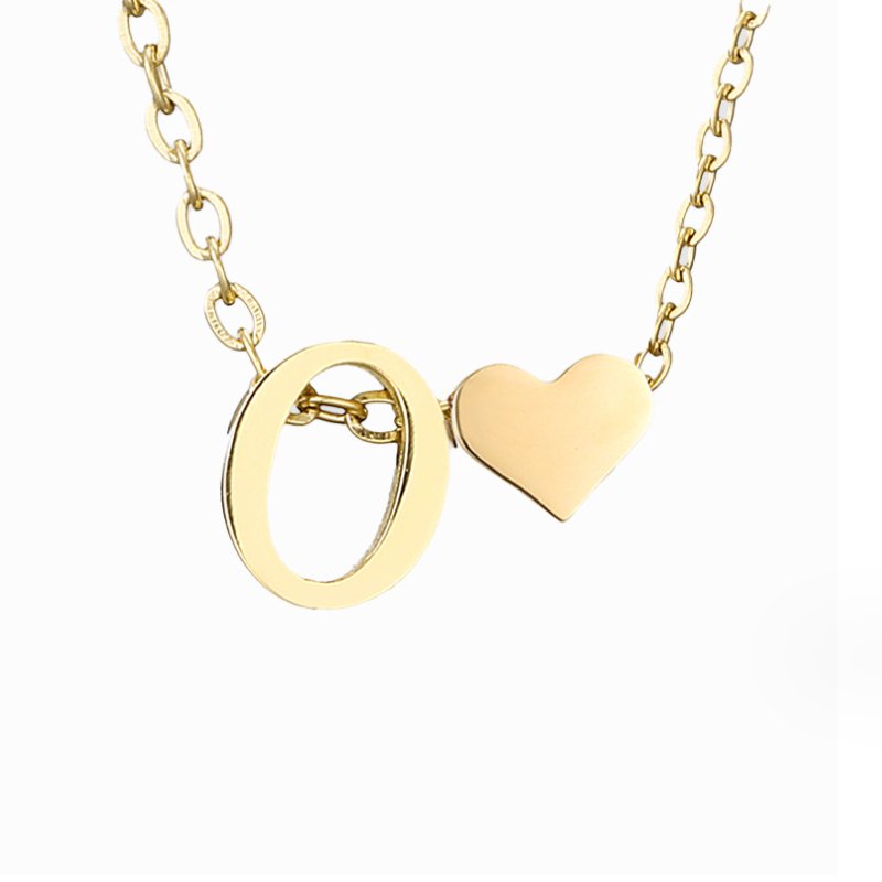 Collar Inicial Atemporal con Corazón