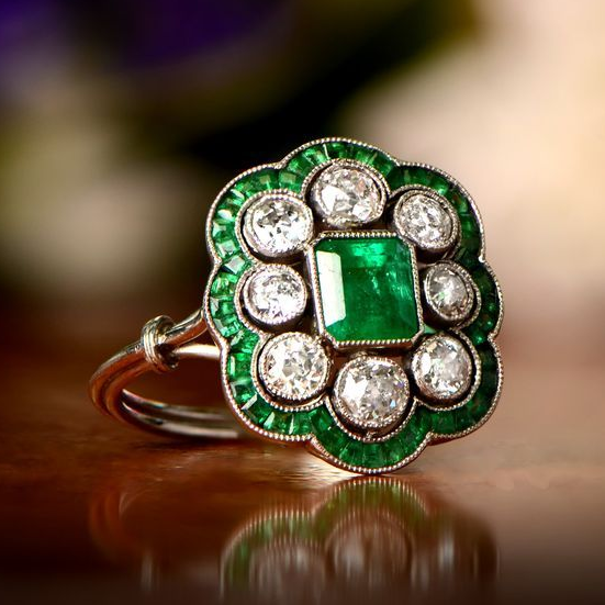 ÉCLAT | Anillo Vintage con Esmeralda