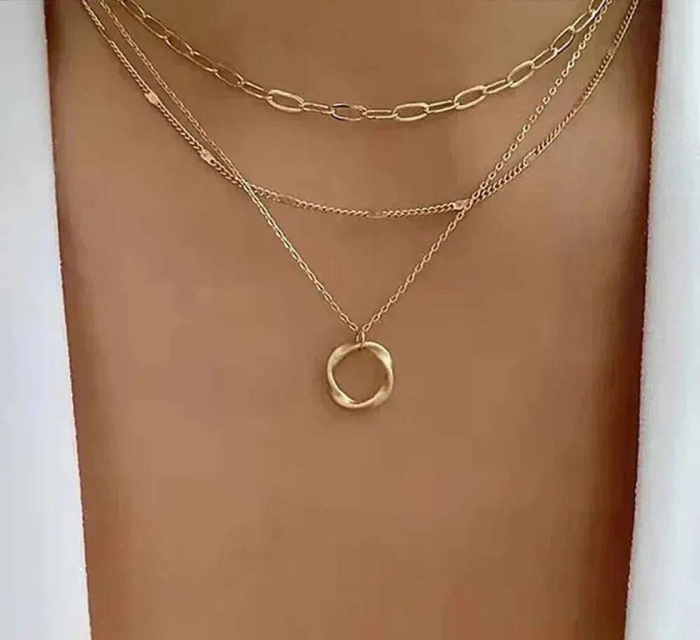 ÉCLAT | Collar Clásico de Oro en Capas con Colgante