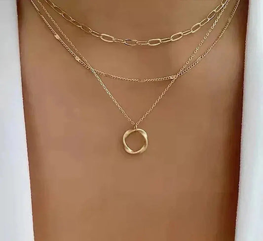 ÉCLAT | Collar Clásico de Oro en Capas con Colgante